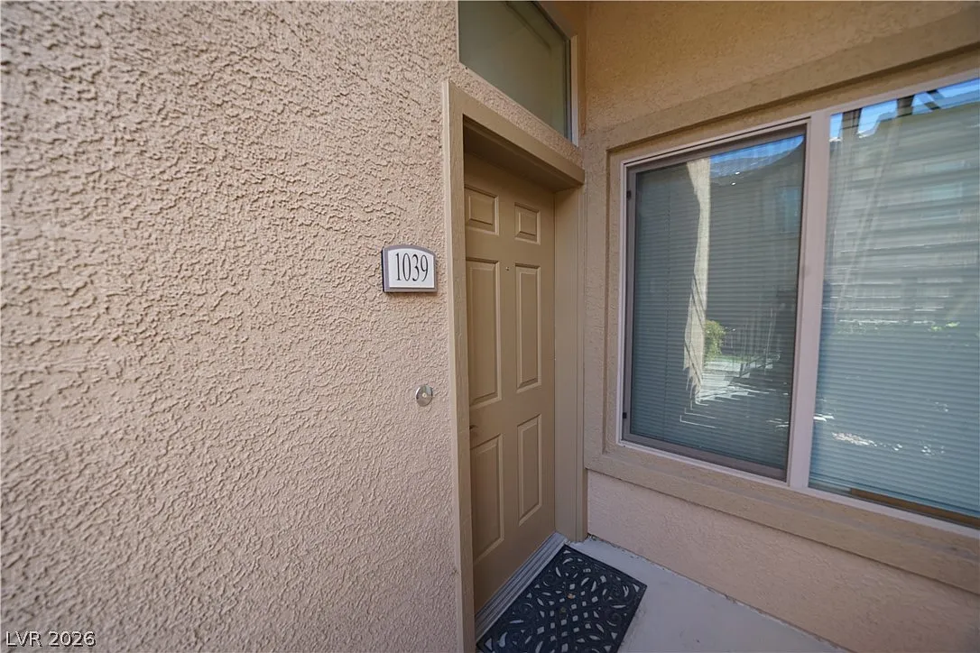 2 bed, 2.0 bath, 1070 sqft, $1,595 — Photo 4