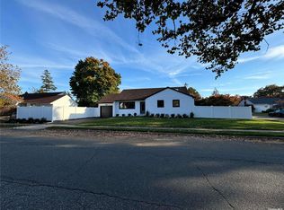 1486 Cleveland Ave, East Meadow, NY 11554