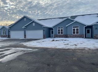 1204 County Line Rd, Eau Claire, WI 54703