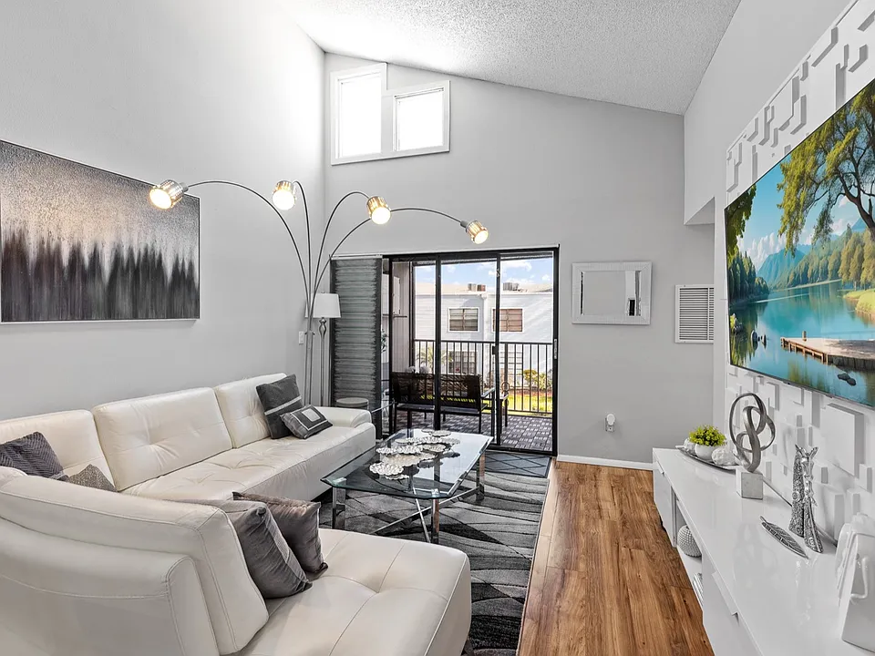 3793 Atrium Dr