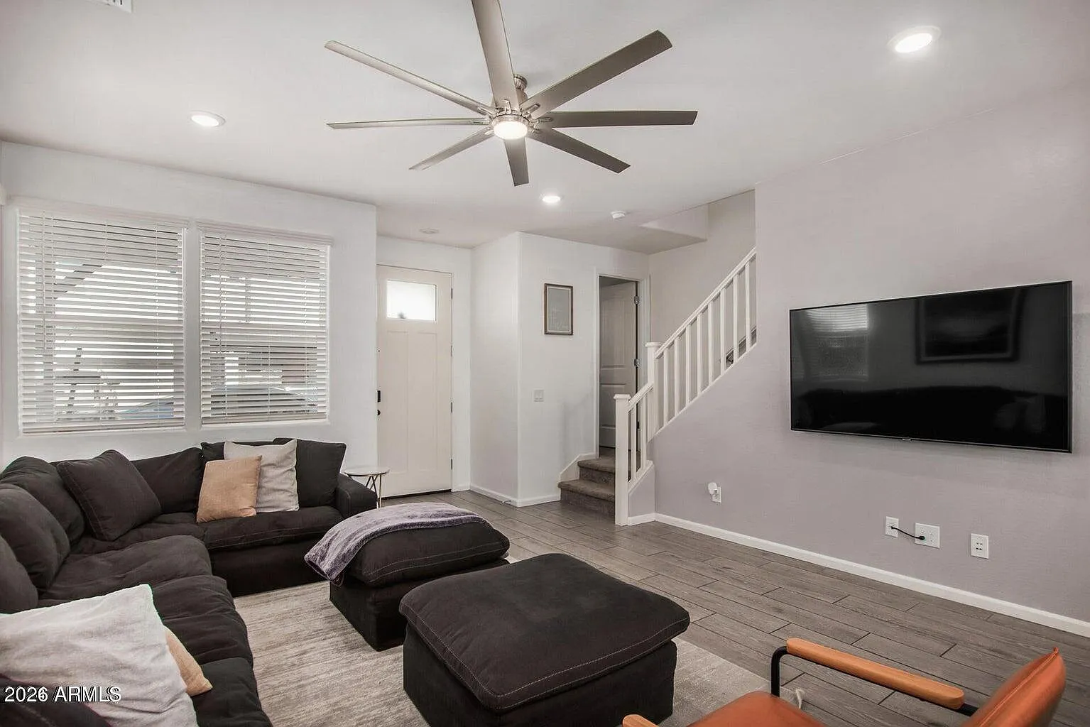 3 bed, 2.5 bath, 1723 sqft, $2,500 — Photo 4