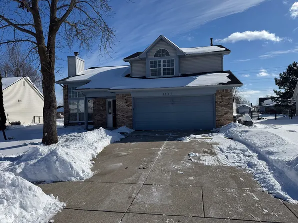 1527 Warren Lake Ct, Indianapolis, IN 46229