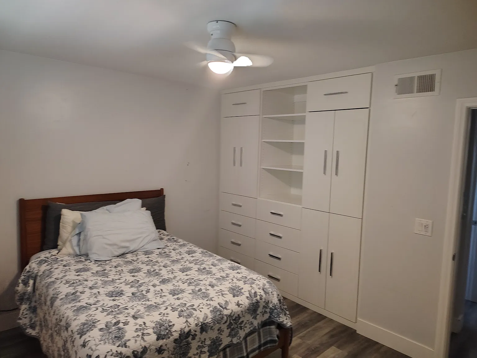 2 bed, 2000 sqft, $1,700 — Photo 3