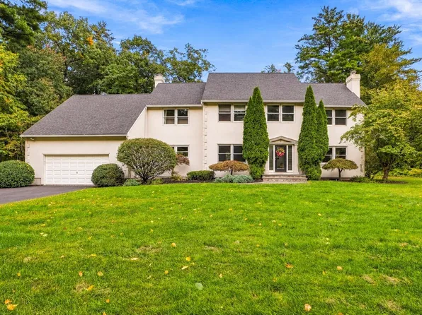 6 Peter Porcaro Dr, Hopkinton, MA 01748