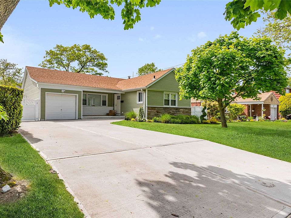 1st image of 826 Dogwood Ave