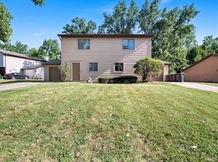2310-2312 Versailles Village Pl, Fort Wayne, IN 46808