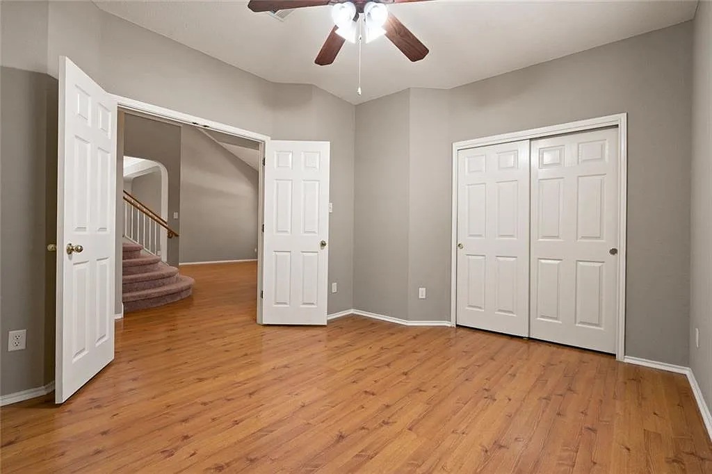 4 bed, 2.5 bath, 2823 sqft, $2,900 — Photo 4