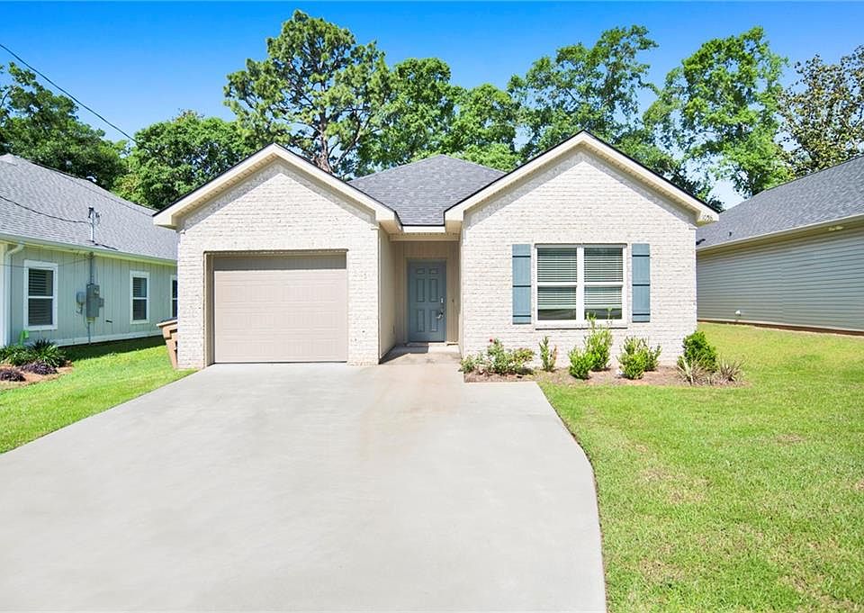 1st image of 1058 Pinemont Dr
