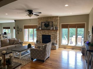 12328 Private Drive 3453, Saint James, MO 65559