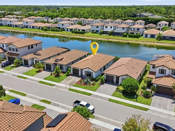 8932 Madrid CIR, NAPLES, FL 34104