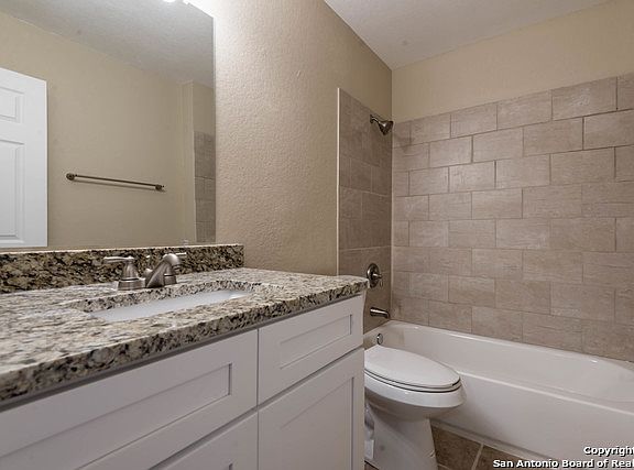 4th image of 327 La Manda Blvd