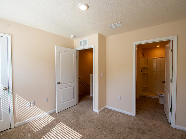 882 Rotary Rd — Photo 14