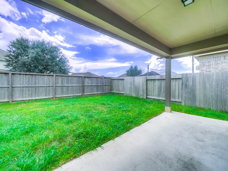 2311 Bright Sunrise Trl — Photo 22