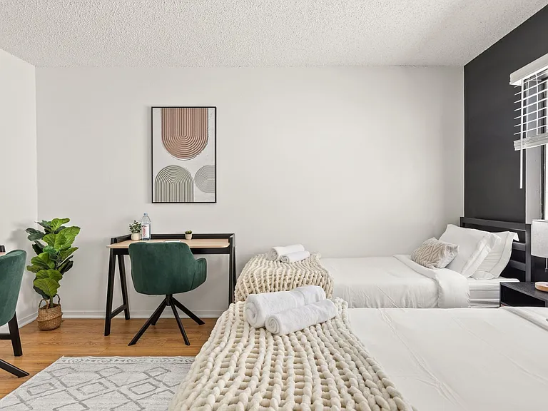 1823 Pelham Ave #7 — Photo 24