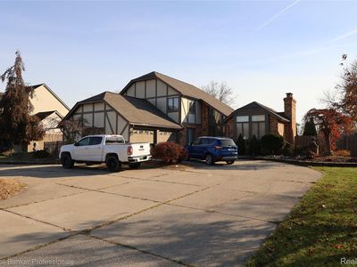 22305 King Rd, Woodhaven, MI, 48183