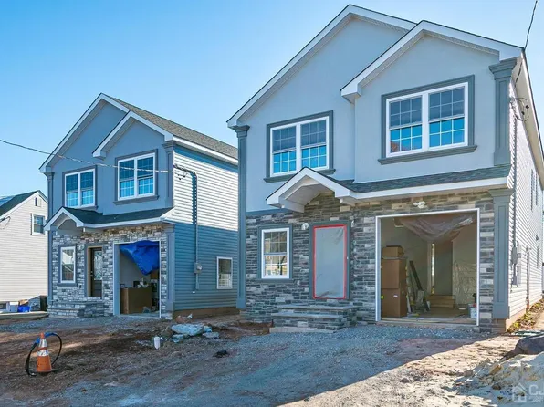 36 Atlantic St, Carteret, NJ 07008