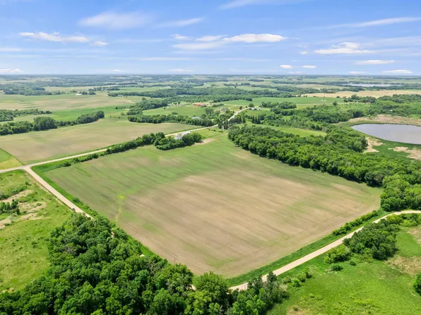 Dodd Rd, Kilkenny, MN 56052