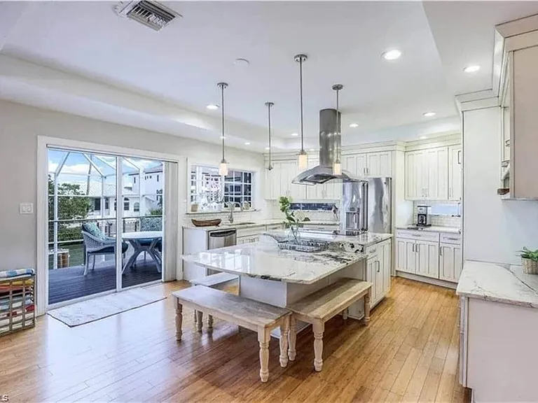437 Trade Winds Ave — Photo 29