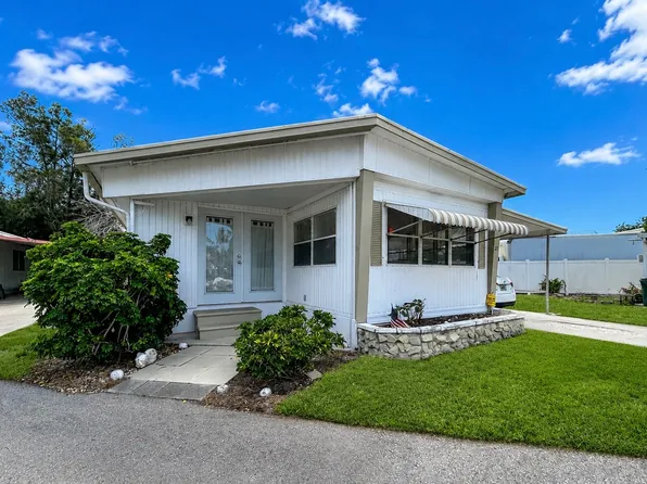 3223 N Lockwood Ridge Rd #27, Sarasota, FL 34234
