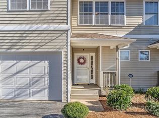 77 Stonehollow Rd, Fletcher, NC 28732