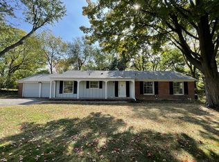 5075 S Clunbury Rd, West Bloomfield, MI 48322