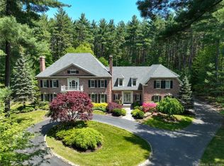 4 Atwater Ter, Farmington, CT 06032
