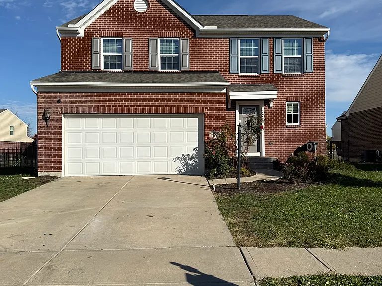 1570 Cedar Creek Dr — Photo 1
