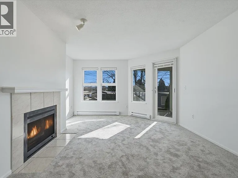 99 Begin St #10 — Photo 19