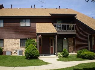 3763 W Loomis Rd #3763, Greenfield, WI 53221