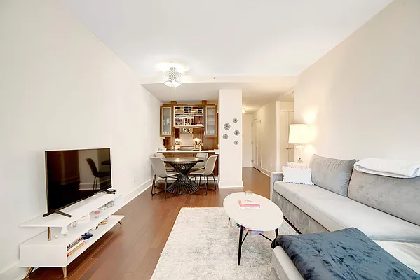 Rented by Compass | media 3