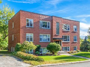 23 Chapleau Ave #1, Ottawa, ON K1M1E1