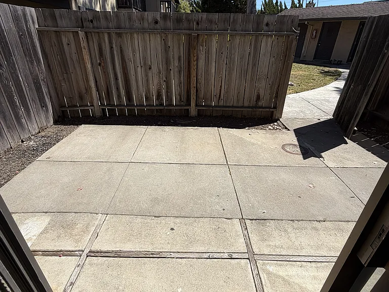 The Franciscan Apartments — Photo 20