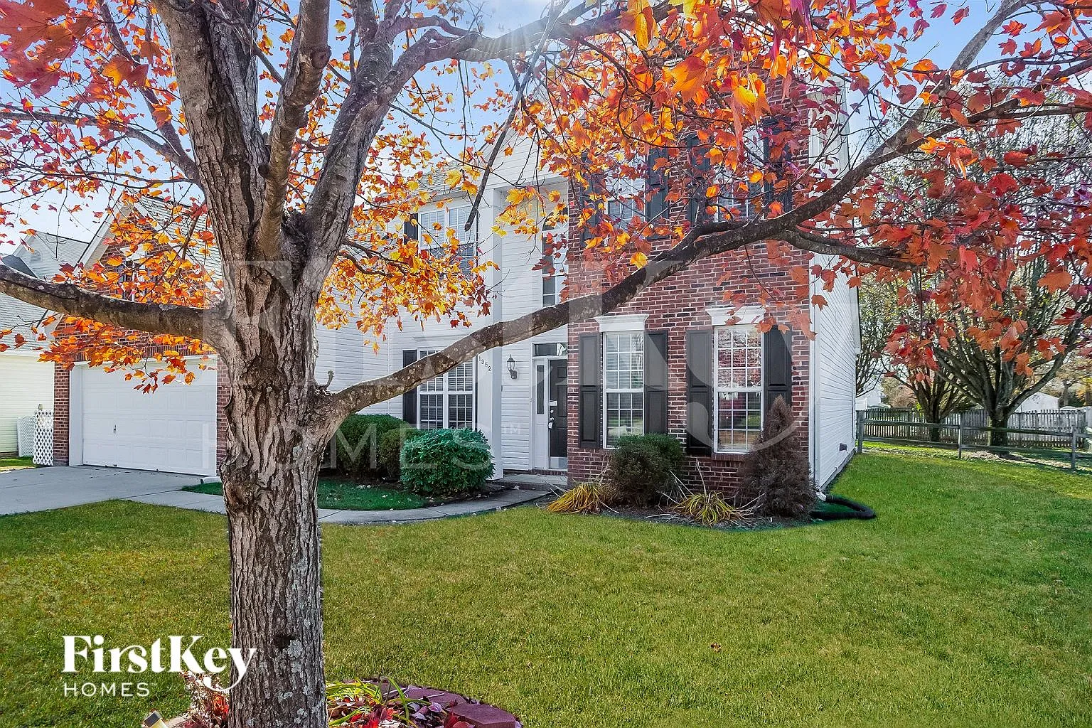 4 bed, 2.5 bath, 2305 sqft, $2,660 — Photo 3