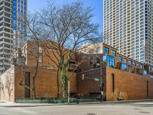 1000 N State St, Chicago, IL 60610