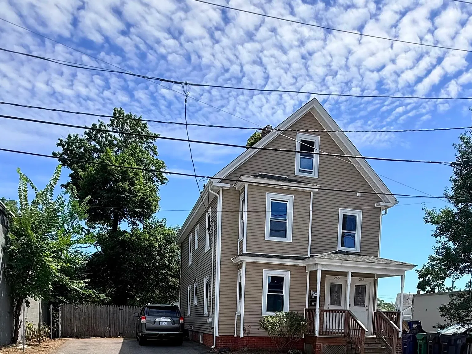 4 bed, 1360 sqft, $2,800 — Photo 1