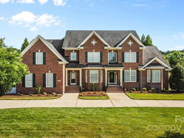 316 Appomatox Dr, Waxhaw, NC 28173