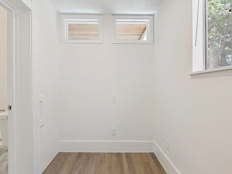 1620 Walnut St #2 — Photo 17