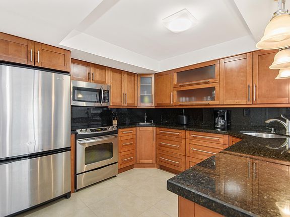 3rd image of 5225 Collins Ave APT 618