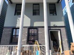 306 Morningstar Rd, Staten Island, NY 10303