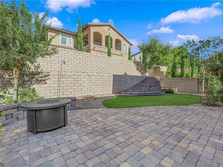 455 Astillero St — Photo 33