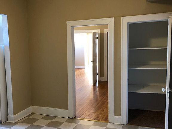 4th image of 729 Westgate Ave APT 3N