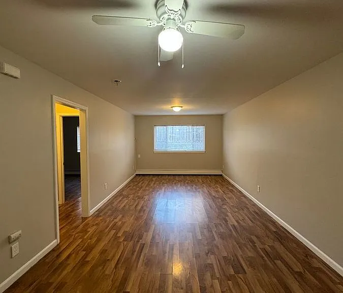 126 S Franklin St #25 — Photo 11