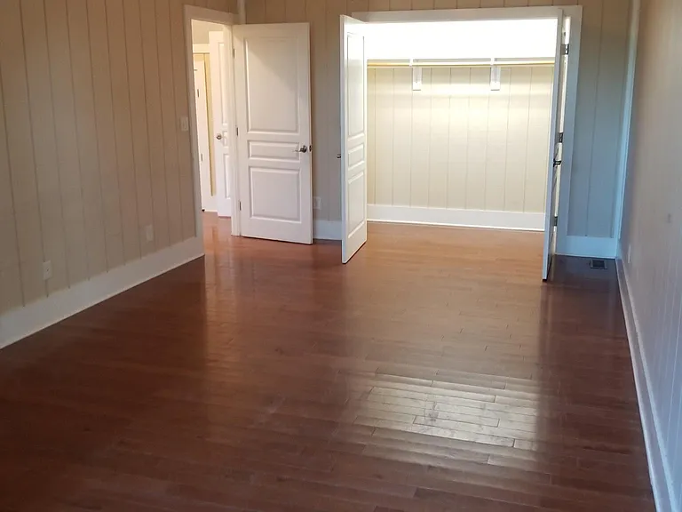 405 S McRae St — Photo 10