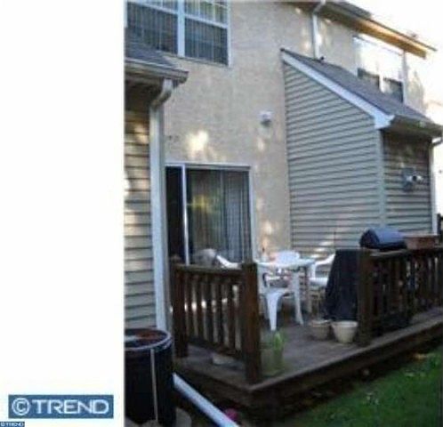 2nd image of 765 Limekiln Pike Unit 4