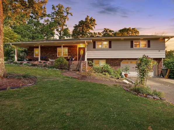 1325 N Glen Dr, Hixson, TN 37343