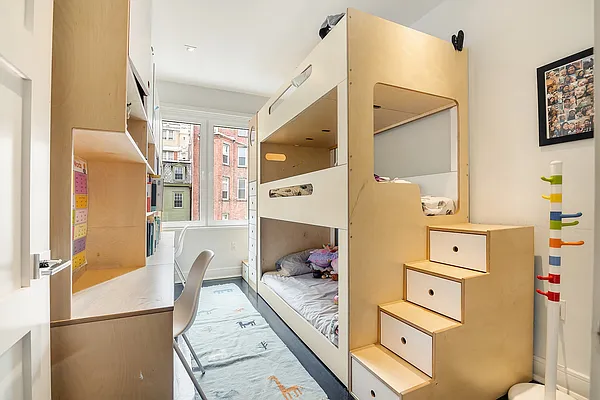 Rented by Compass | media 34