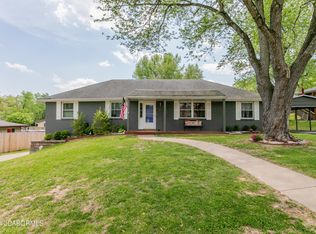 2715 Wesley St, Jefferson City, MO 65109