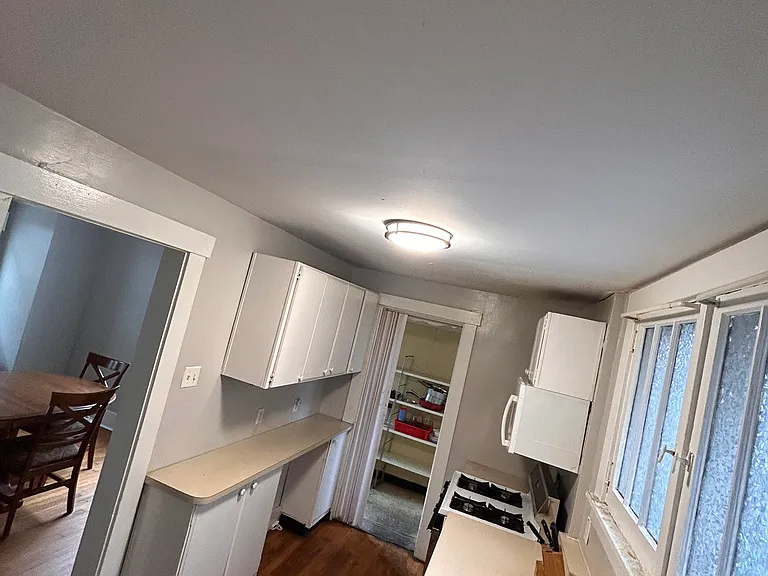1717 Chislett St — Photo 2