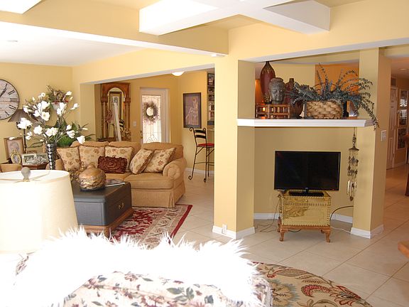 3rd image of 3090 NE 48th St APT 103
