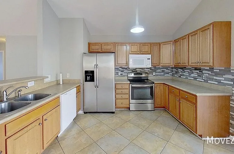 2034 Monroe St — Photo 27